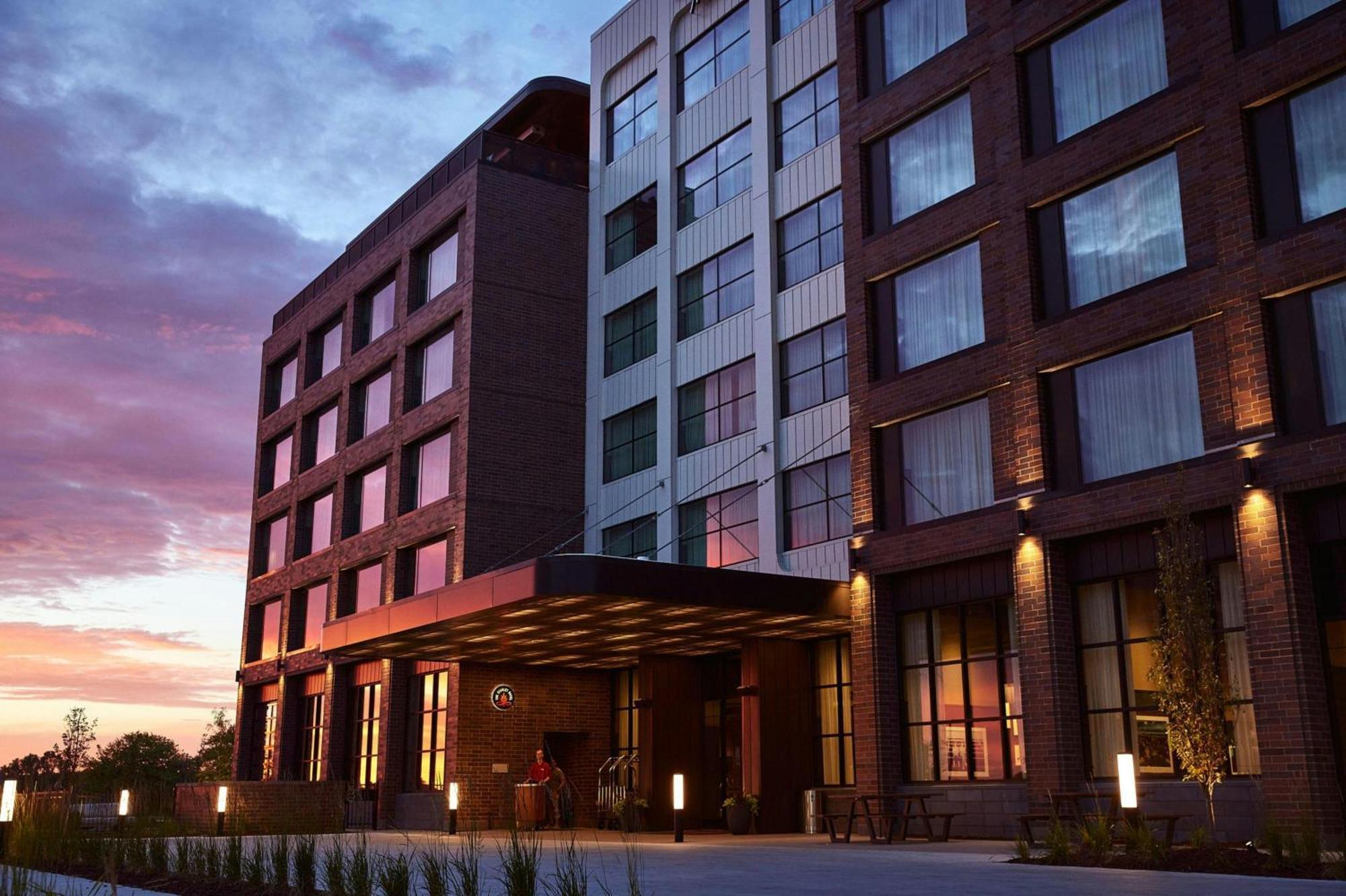 The Scarlet, Lincoln, A Tribute Portfolio Hotel Extérieur photo